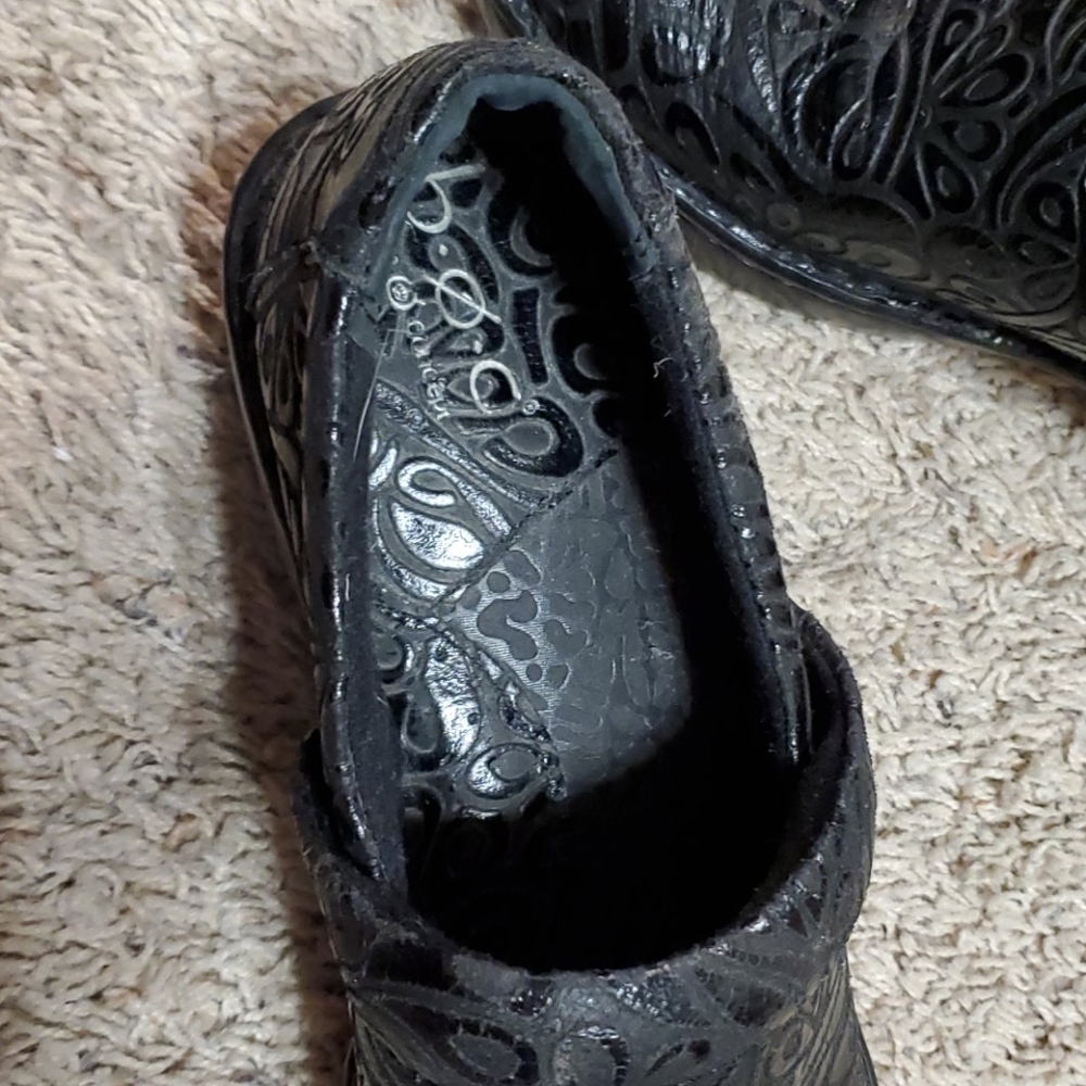 Black clogs - Picture 4 of 6